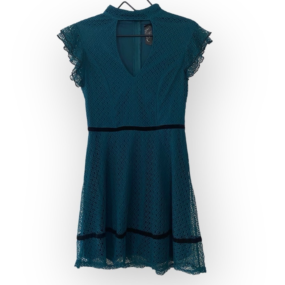 Trixxi Junior’s Dark Green Velvet Trim Lace Choker Dress Size 7 Mini A Line